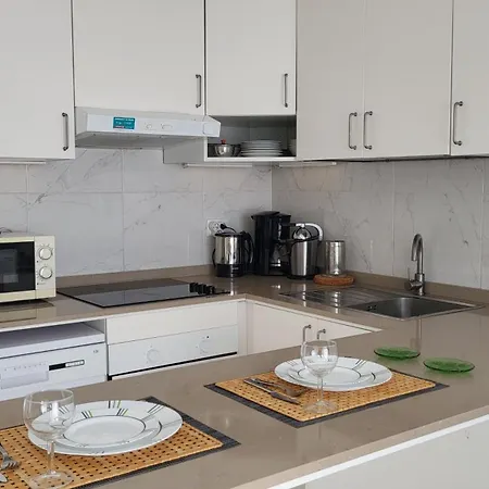 Fantastic Flat With Ocean View شقة