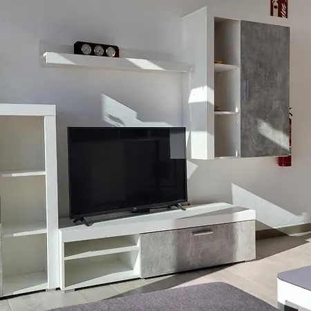 Fantastic Flat With Ocean View * 아데제