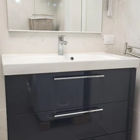 아파트 Fantastic Flat With Ocean View 아데제